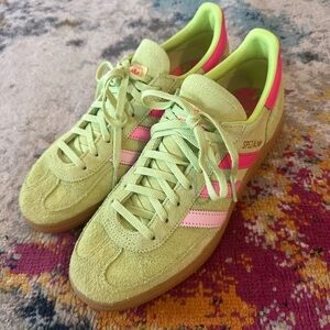 Adidas Handball Spezial Suede Leather Spring Green and Pink Sneakers Womens 8